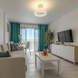newly-reformed-apartment-with-sea-view-and-pool-near.in-canary-islands.com/
